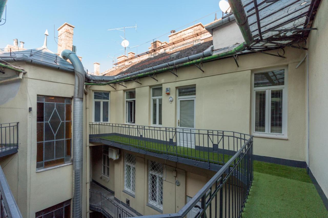Luxury Dream Suite In The Absolute Center Budapest Exterior foto